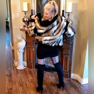 Super Cute Faux German Sable Fur Coat sz M